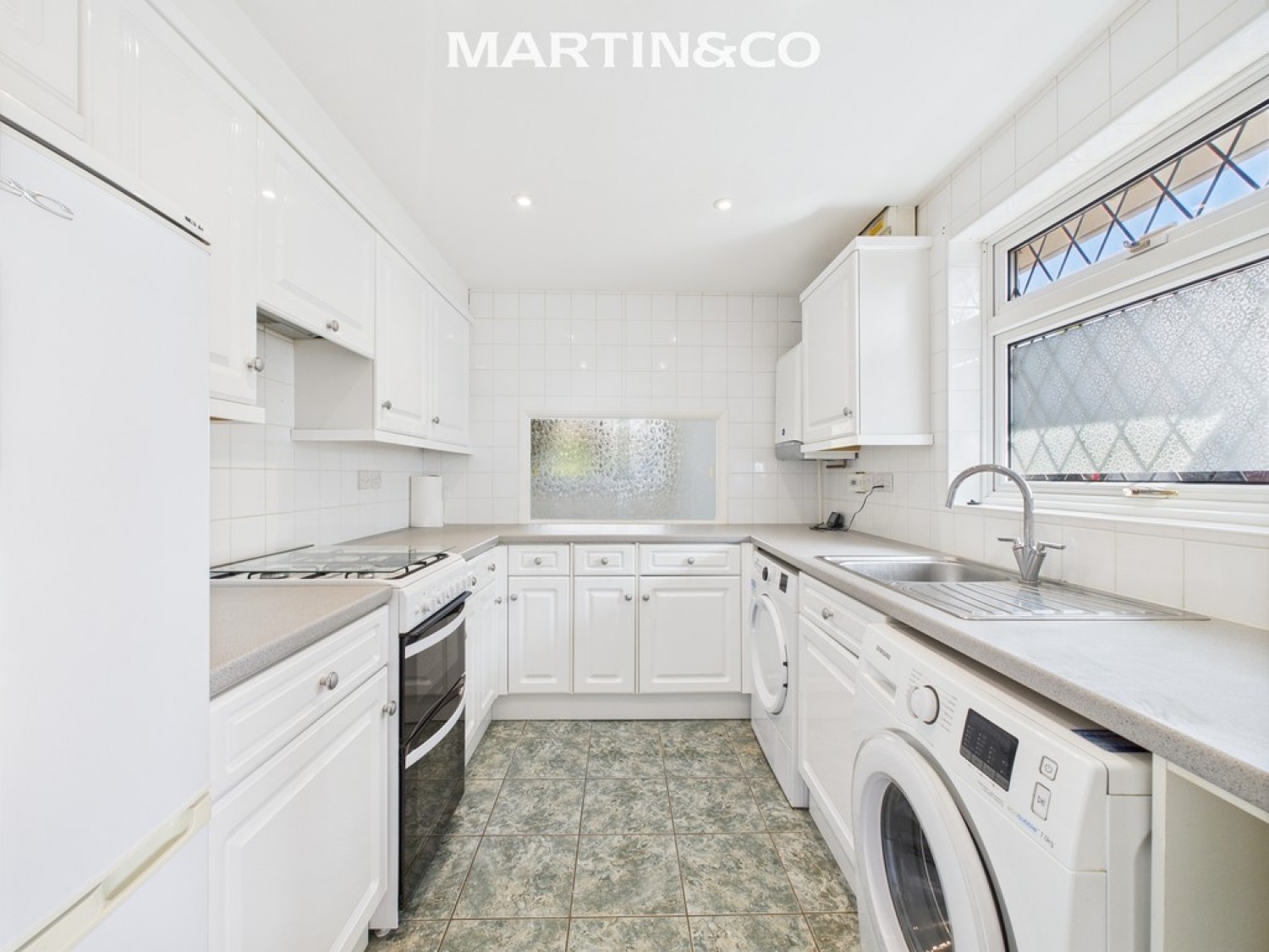 3 bedroom Bungalow for Sale Off Barkham Road