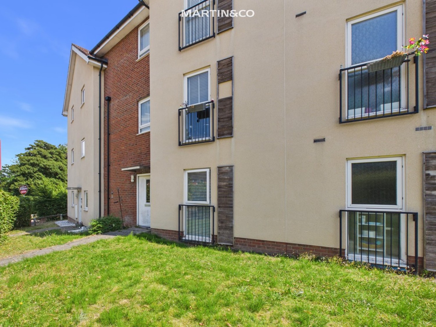 1 bedroom Flat for Sale Gibson Drive, Bracknell