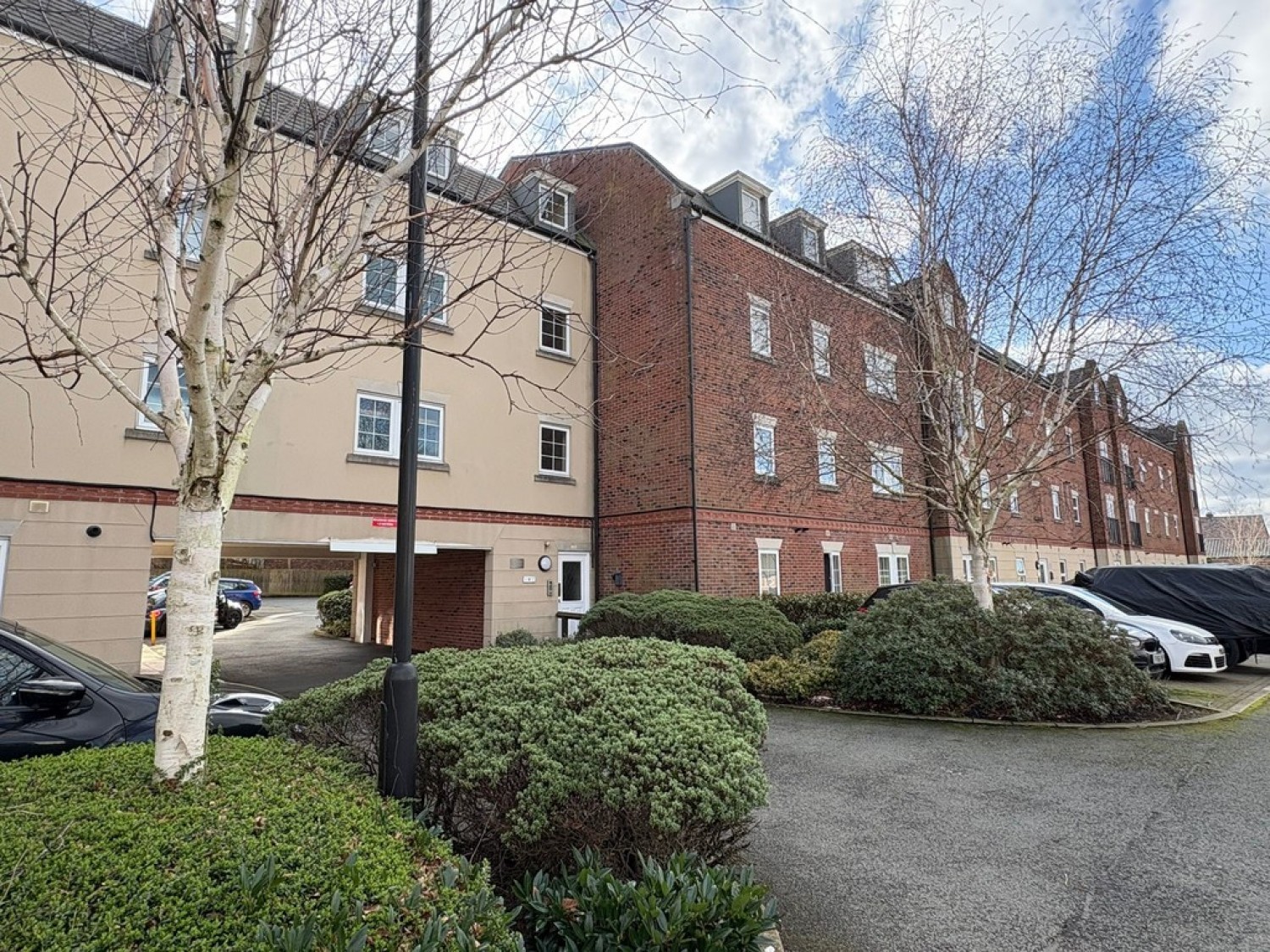 2 bedroom Flat for Letting 17 Beckford Court