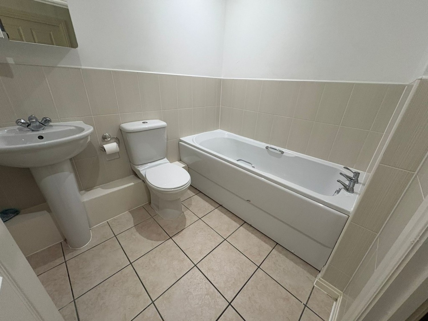 2 bedroom Flat for Letting 17 Beckford Court