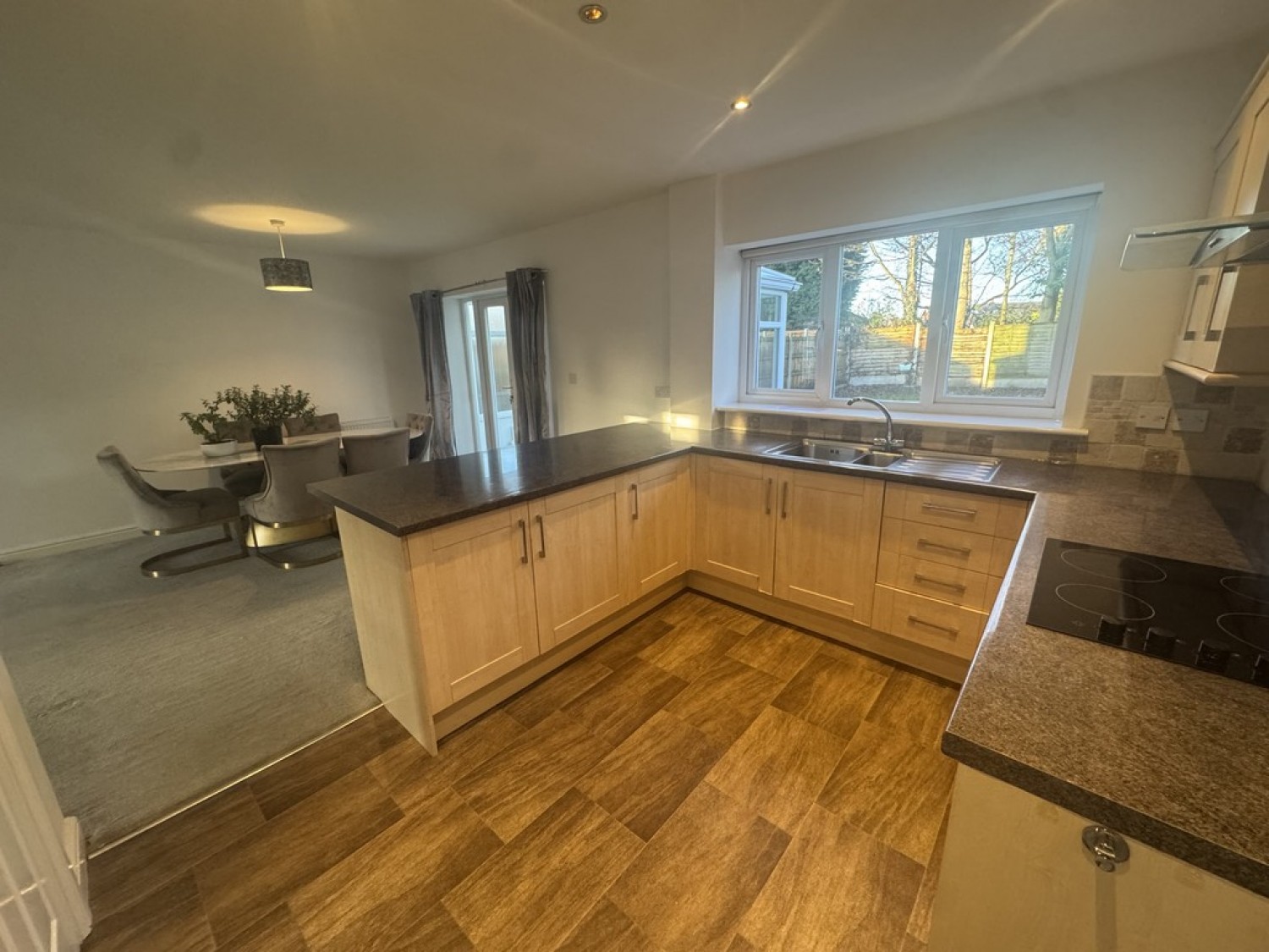 156a Chestnut Drive South