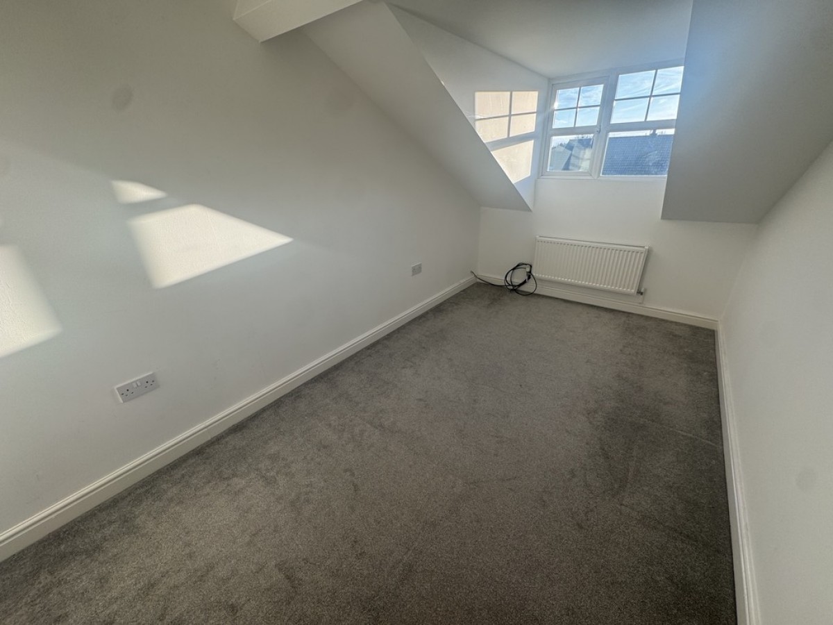 156a Chestnut Drive South