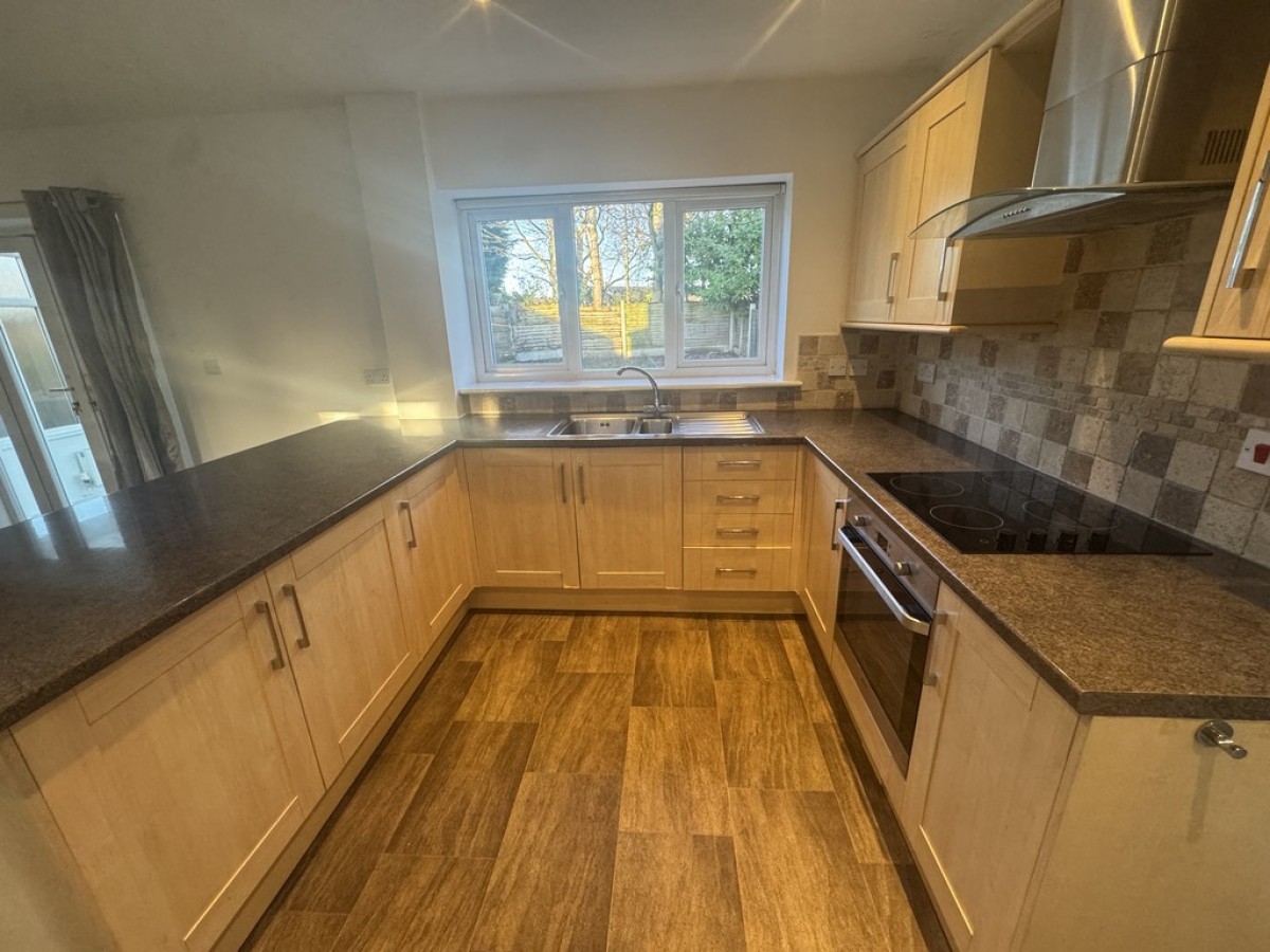 156a Chestnut Drive South