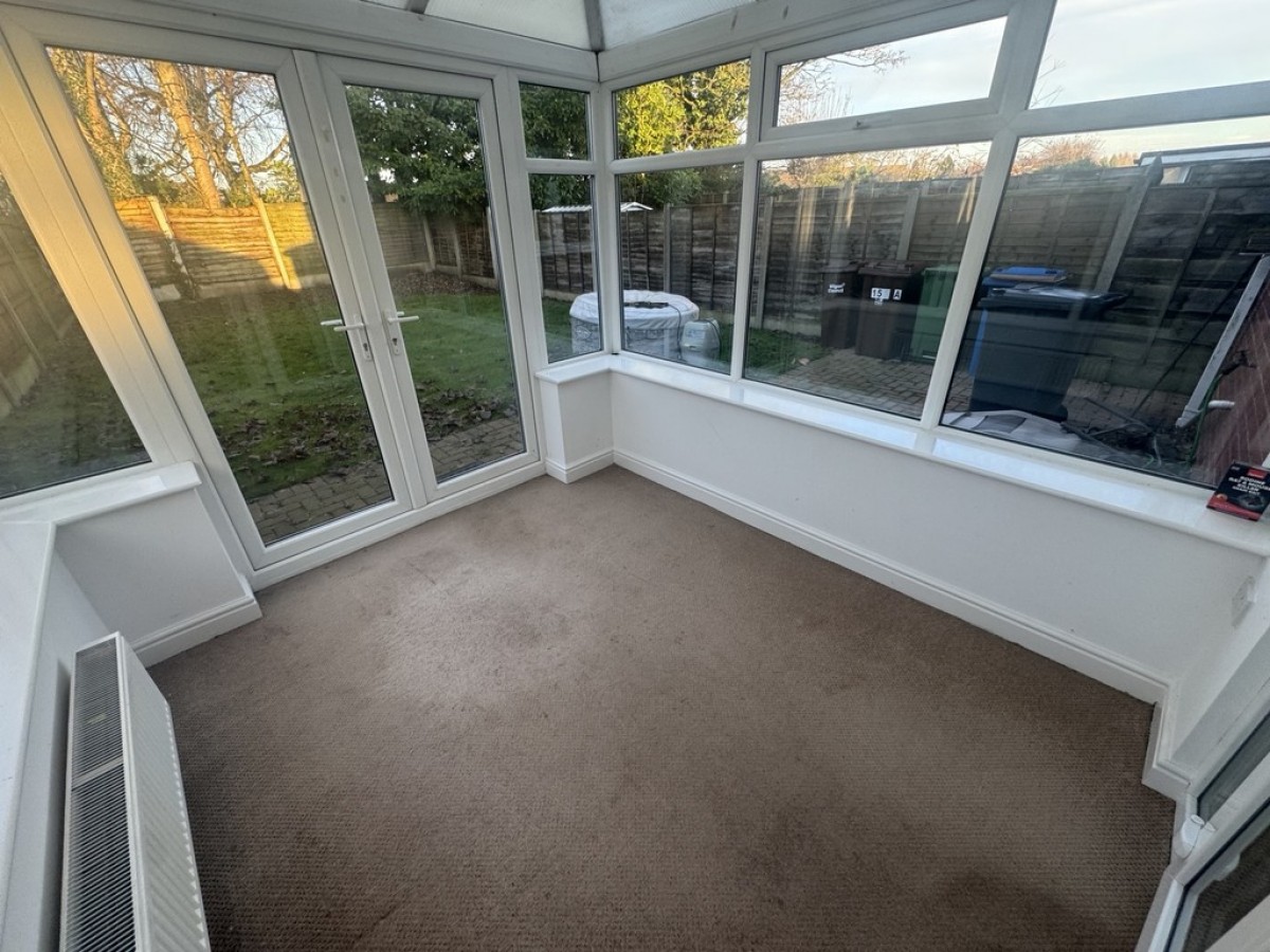 156a Chestnut Drive South