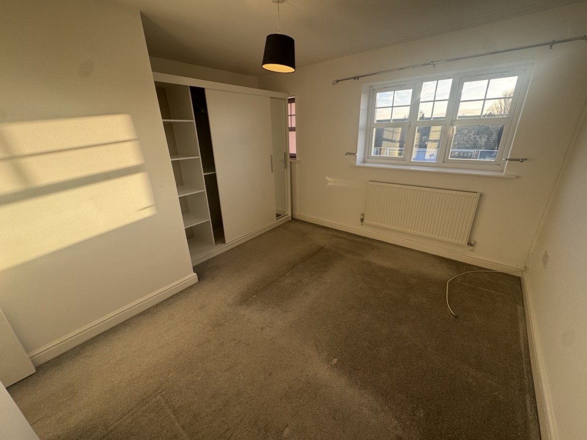 156a Chestnut Drive South