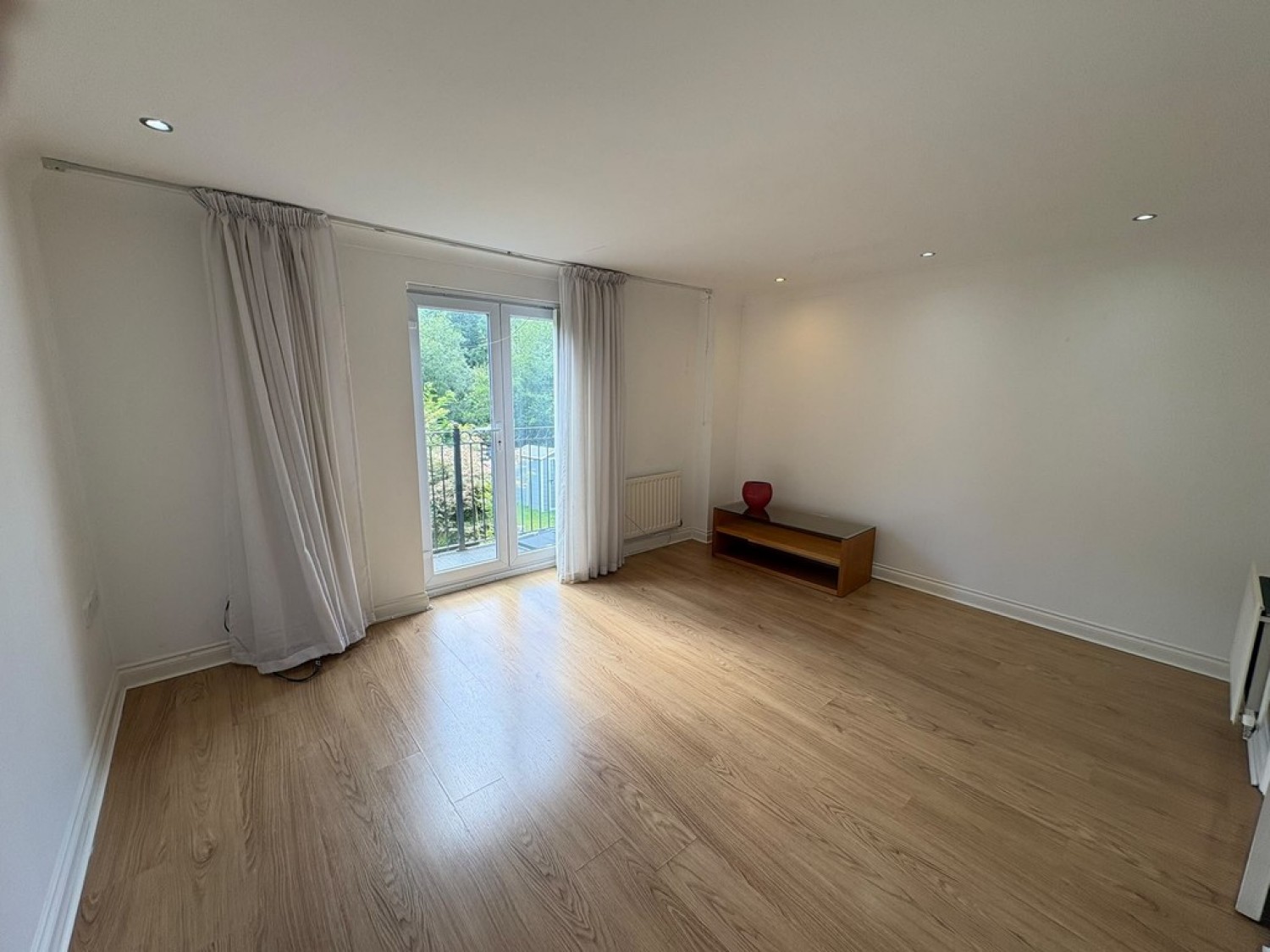 3 bedroom House for Letting 31 Wateredge Close