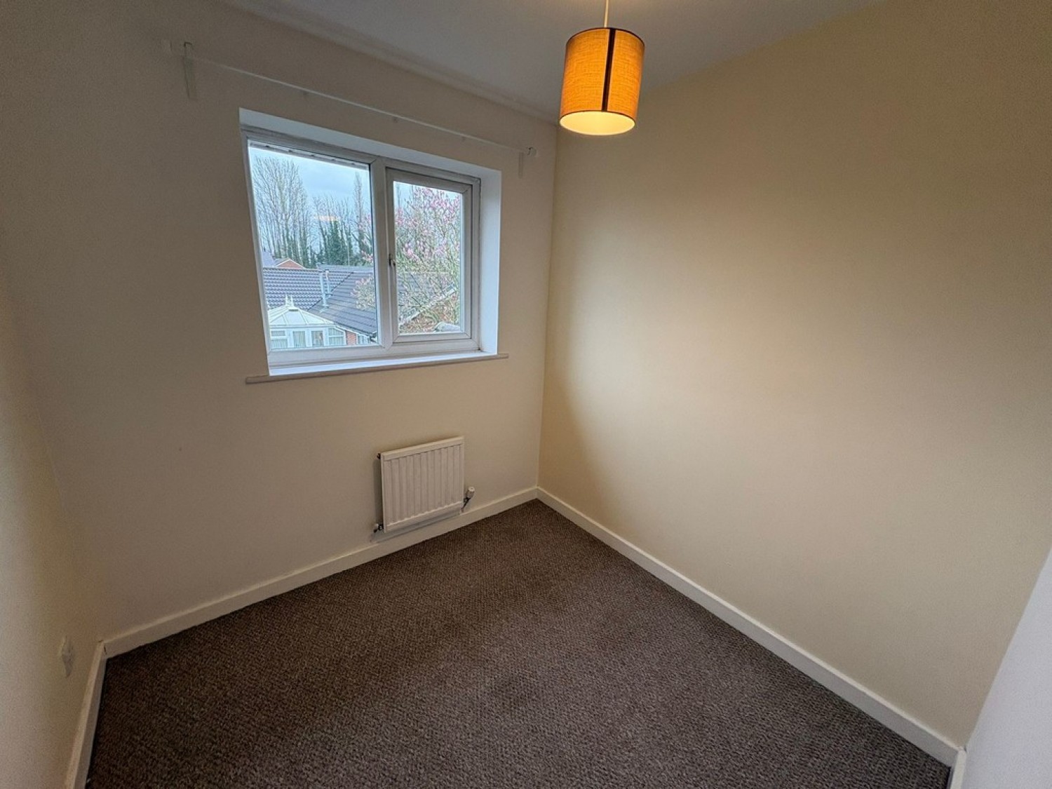 3 bedroom House for Letting 8 Swallowfield