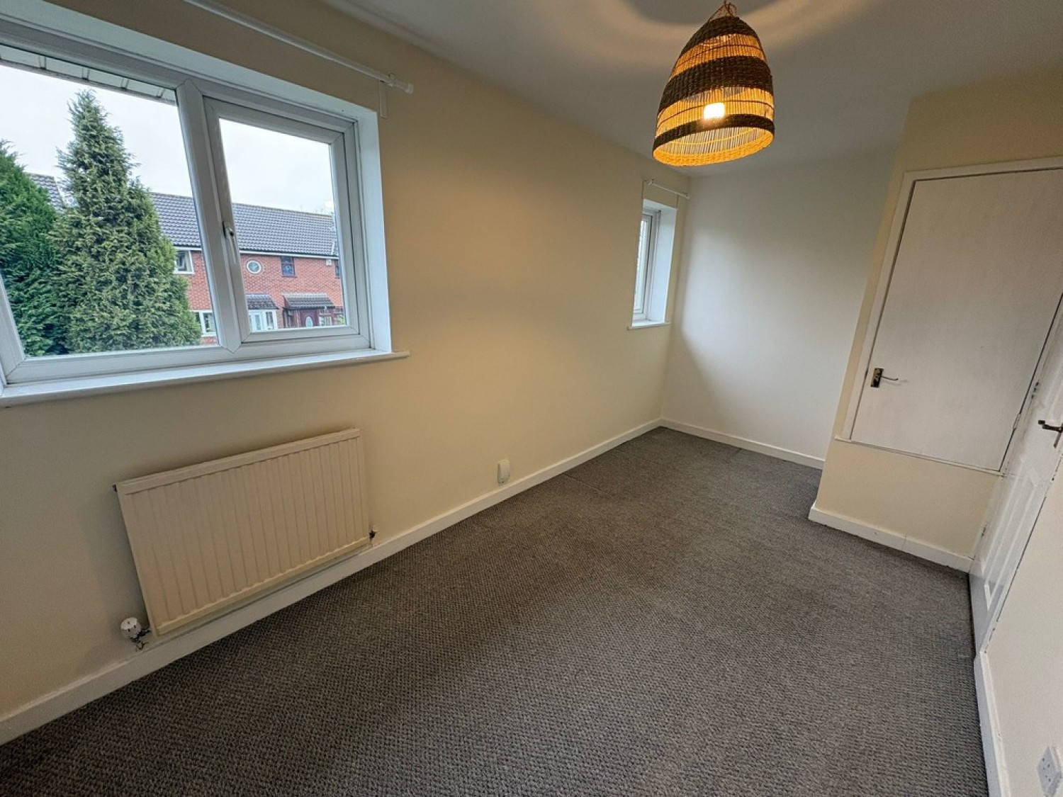 3 bedroom House for Letting 8 Swallowfield