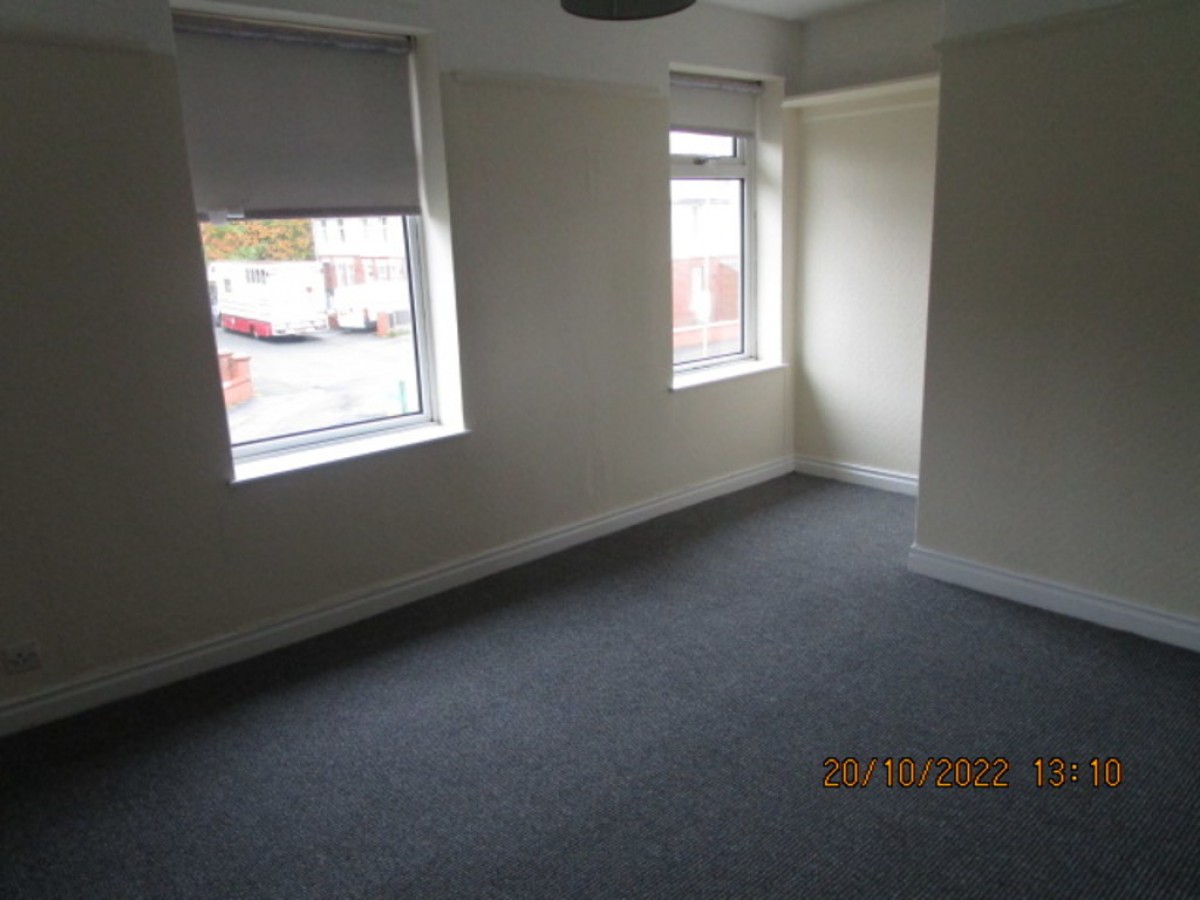 12 Keats Street