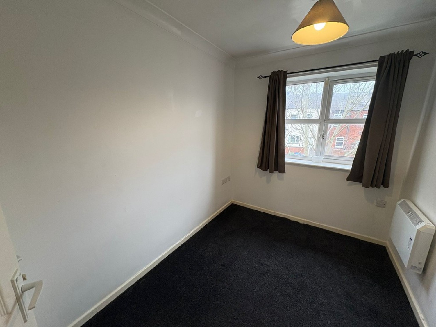 2 bedroom Flat for Letting 84 Church Street