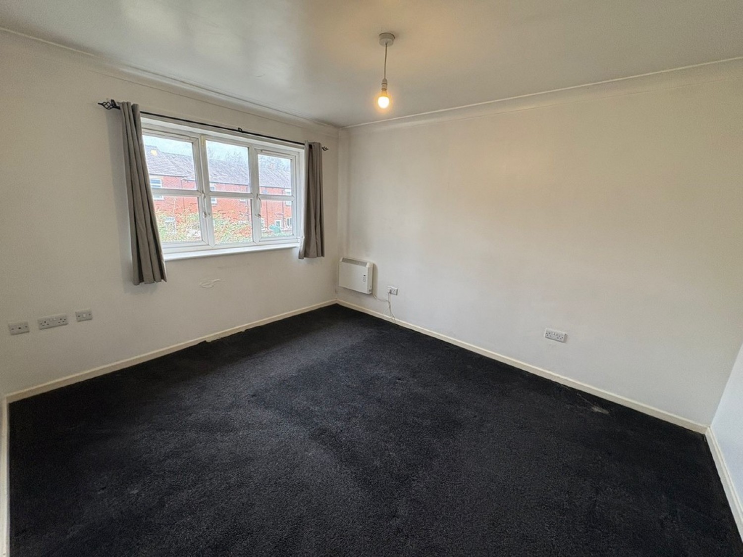 2 bedroom Flat for Letting 84 Church Street