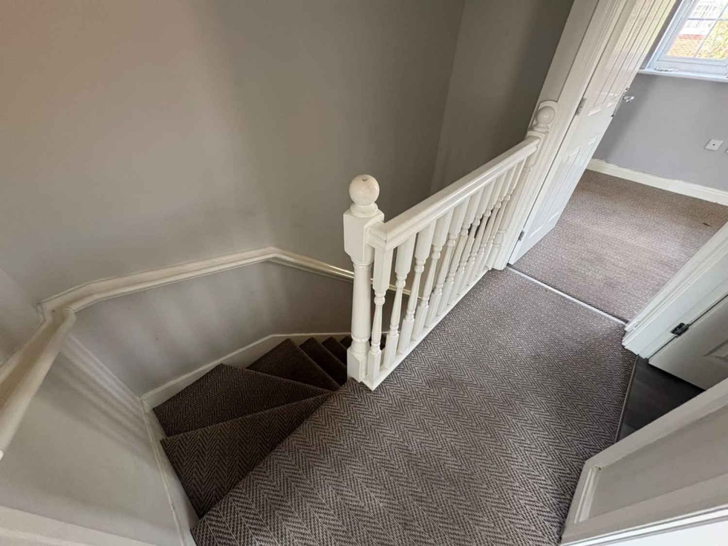3 bedroom House for Letting 3 Lea Green Close