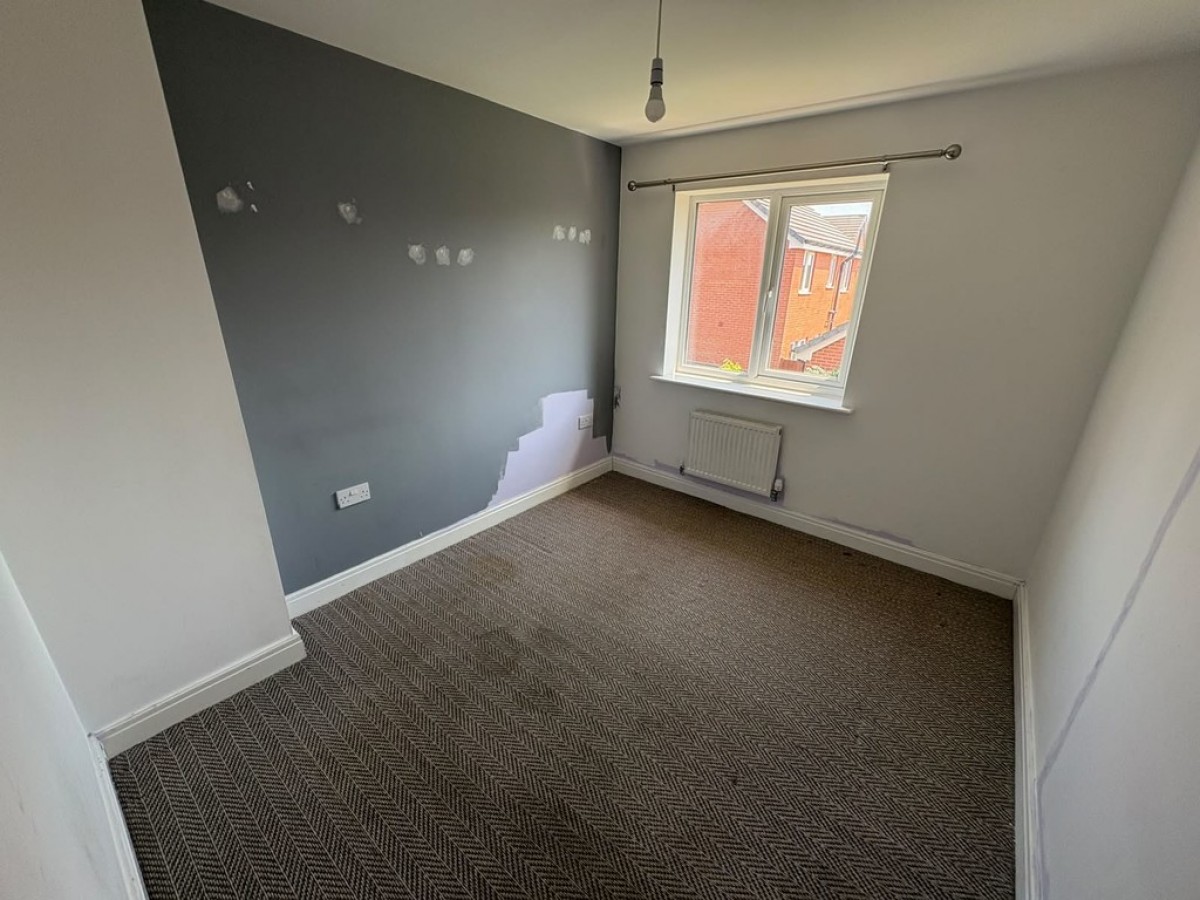 3 Lea Green Close