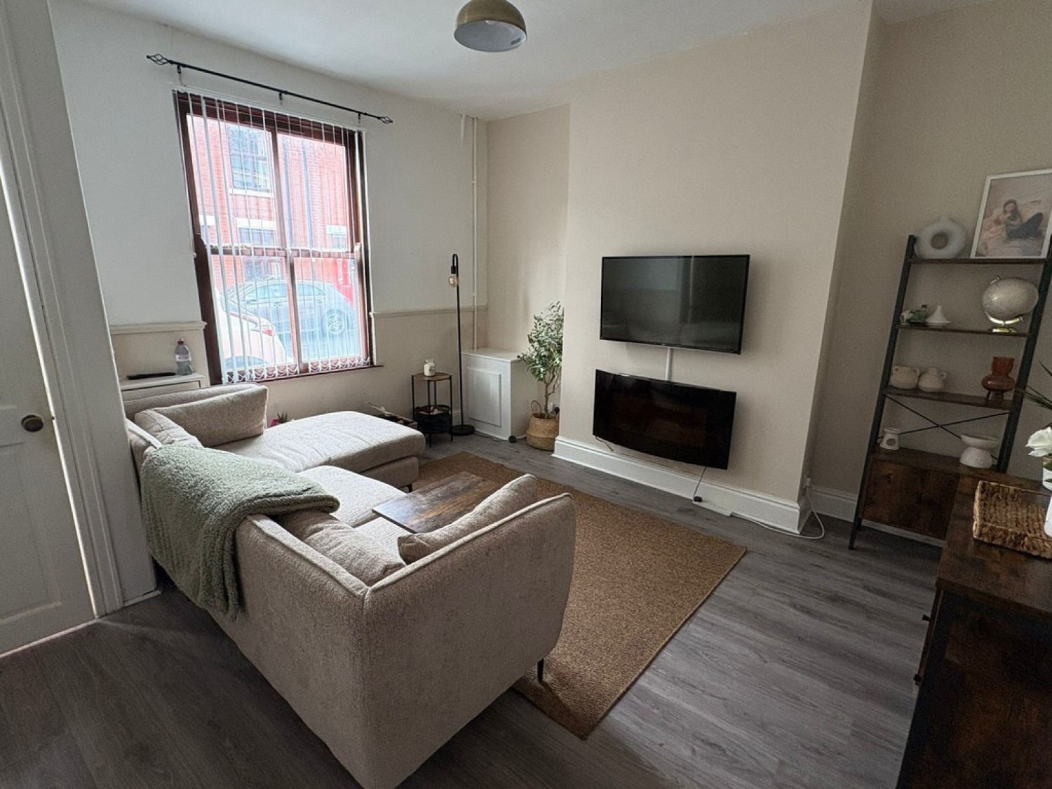 3 bedroom House for Letting 1 Severn Street