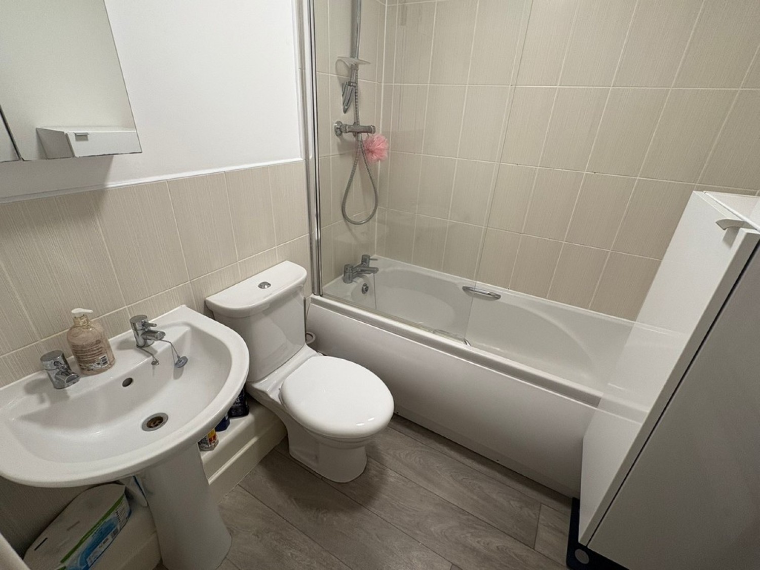 2 bedroom Flat for Sale Brentwood Grove, Leigh