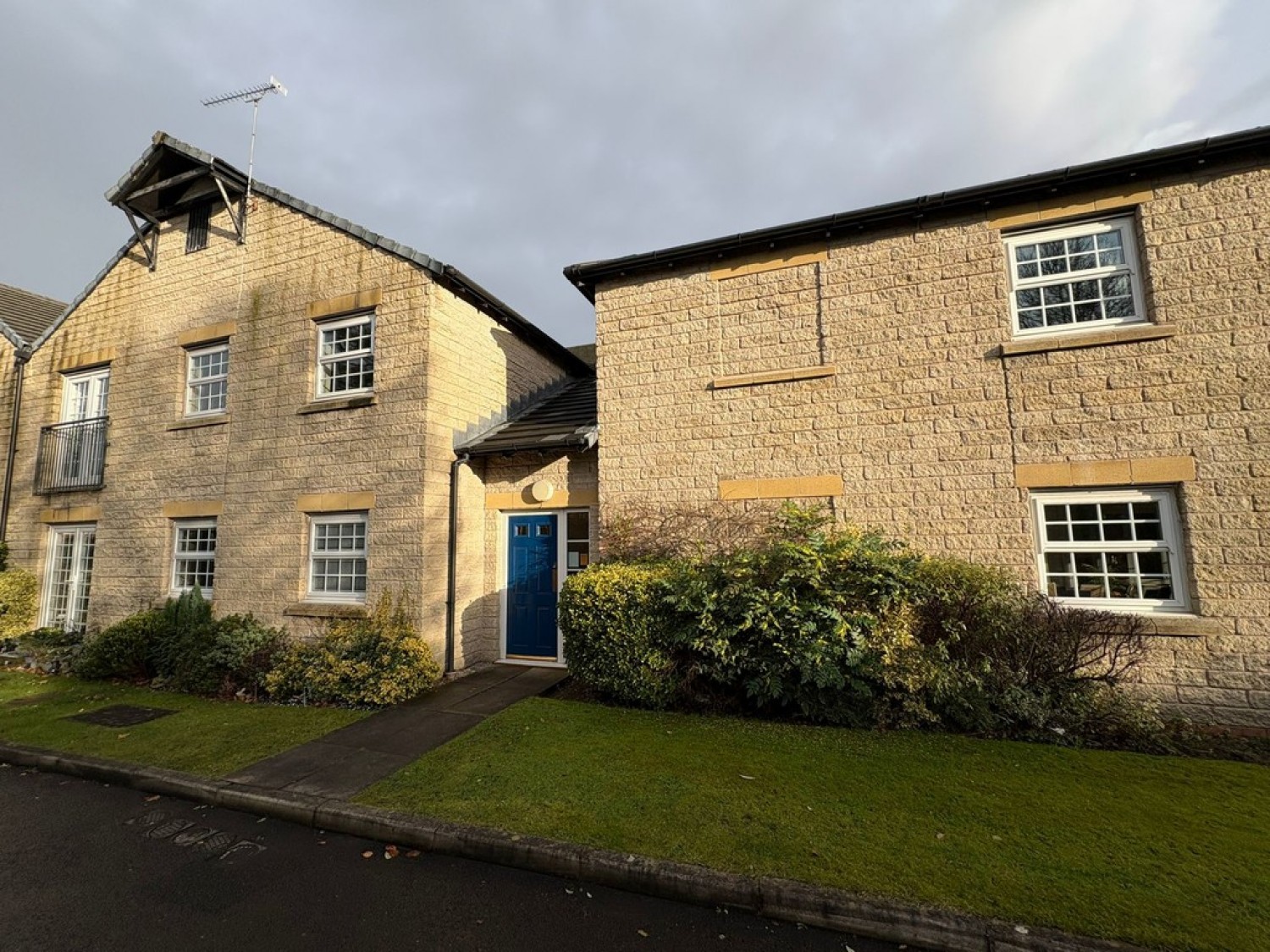 2 bedroom Flat in Redfield Croft, Leigh