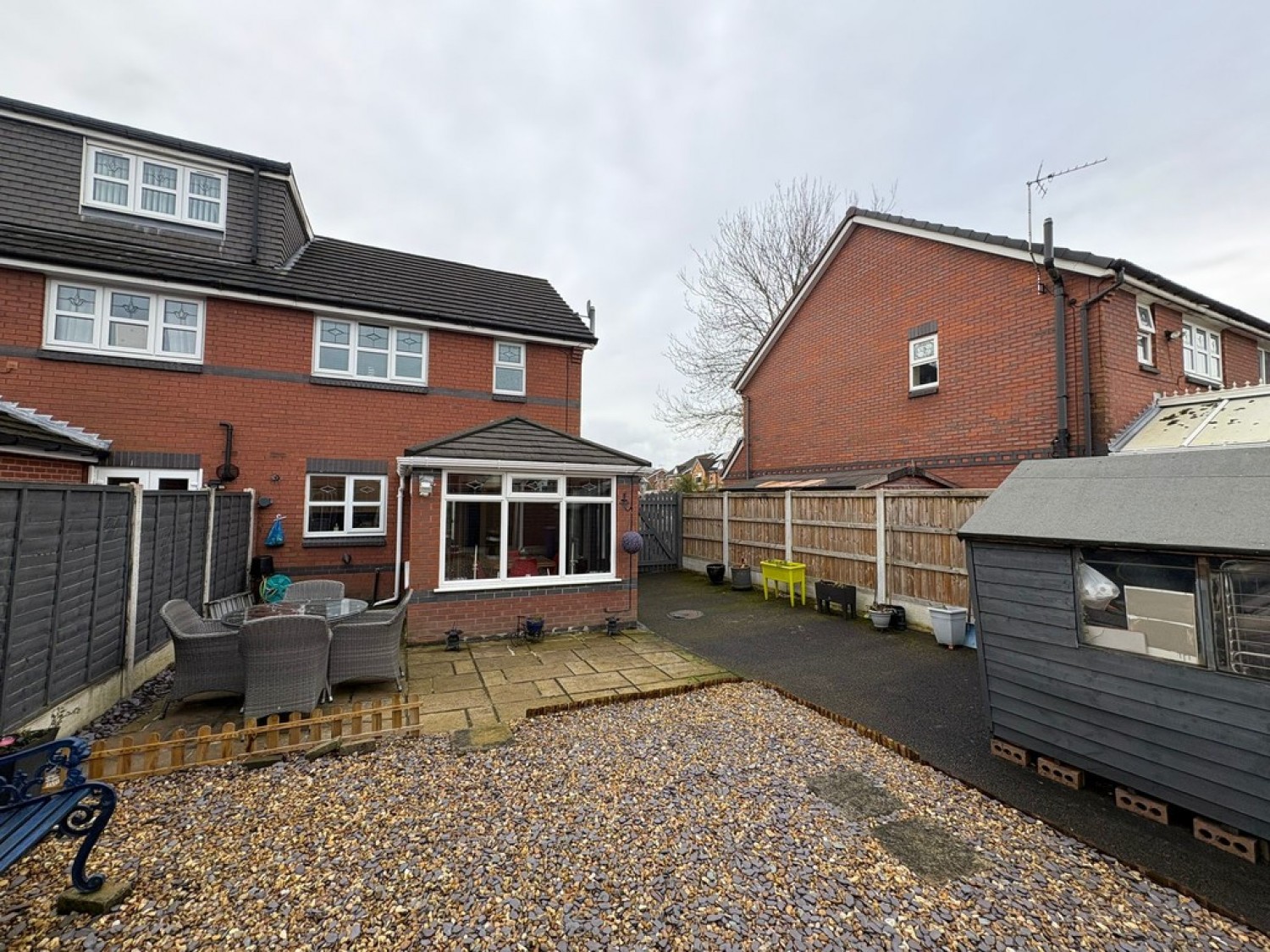 3 bedroom House for Sale Holden Road, Leigh