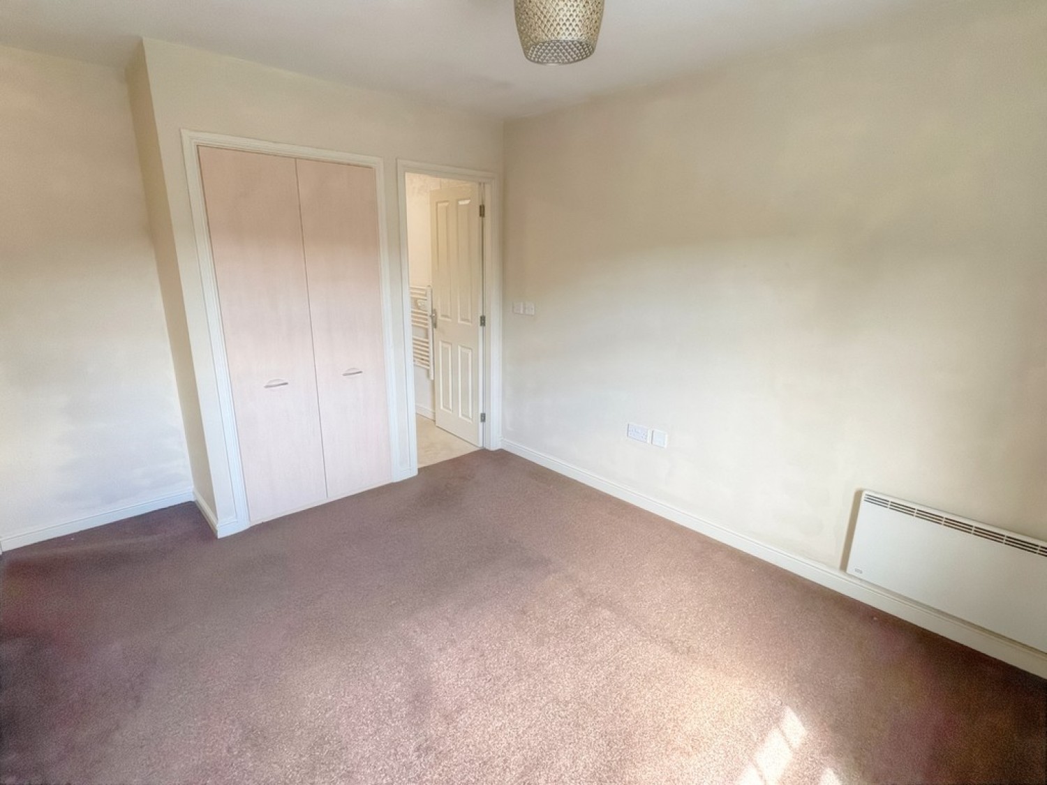 2 bedroom Flat for Sale 58 Redfield Croft