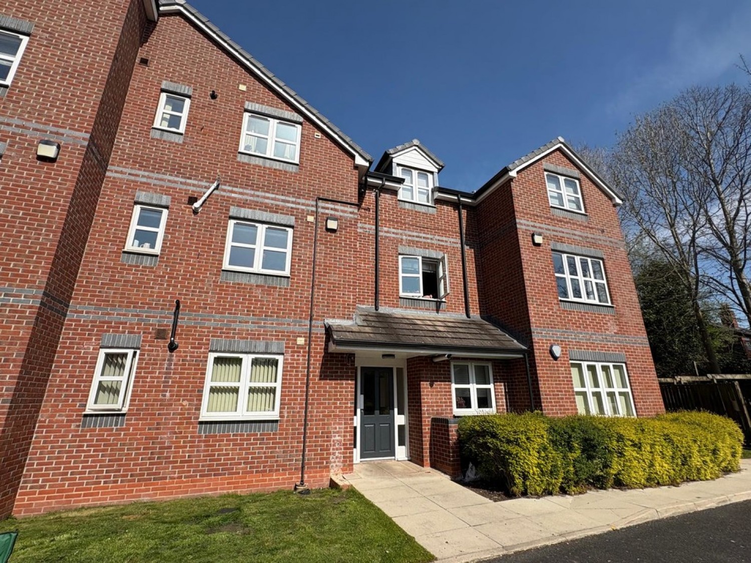2 bedroom Flat for Letting 7 Hawkhurst Court