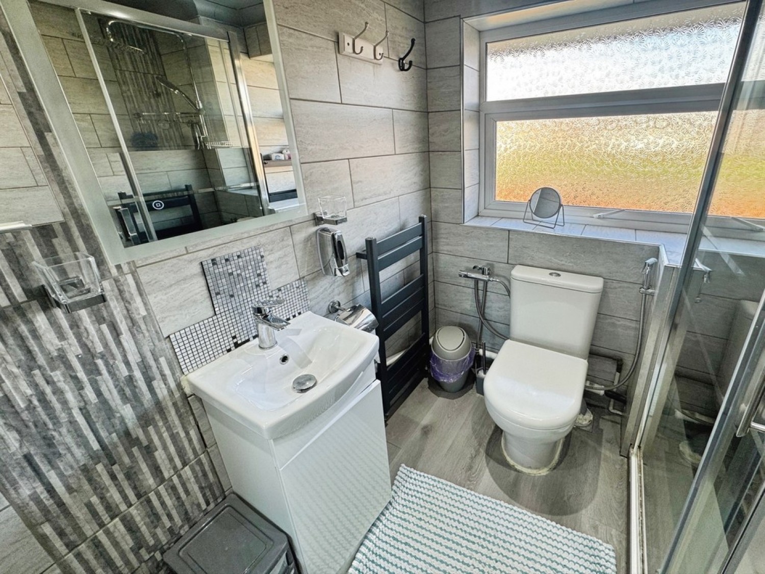 3 bedroom House for Letting Alpine Drive, Leigh, Greater Manchester