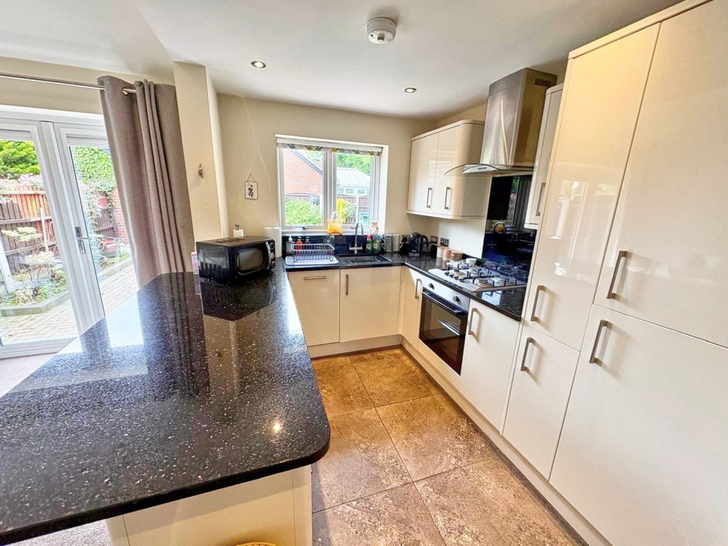 2 bedroom Bungalow for Letting Green Lane , Leigh