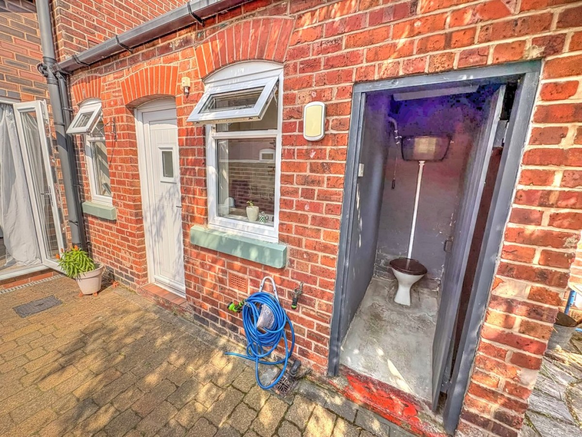 Walmesley Road, Leigh