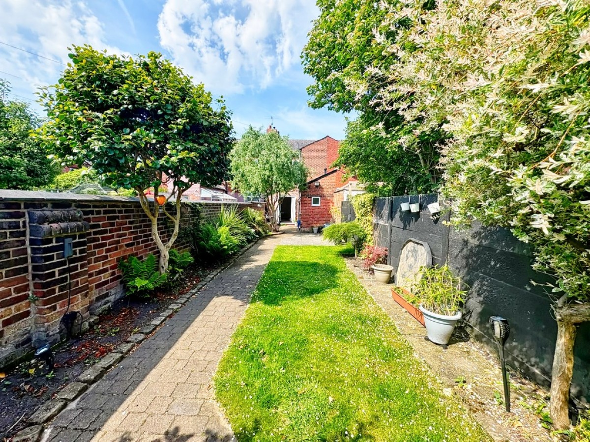 Walmesley Road, Leigh