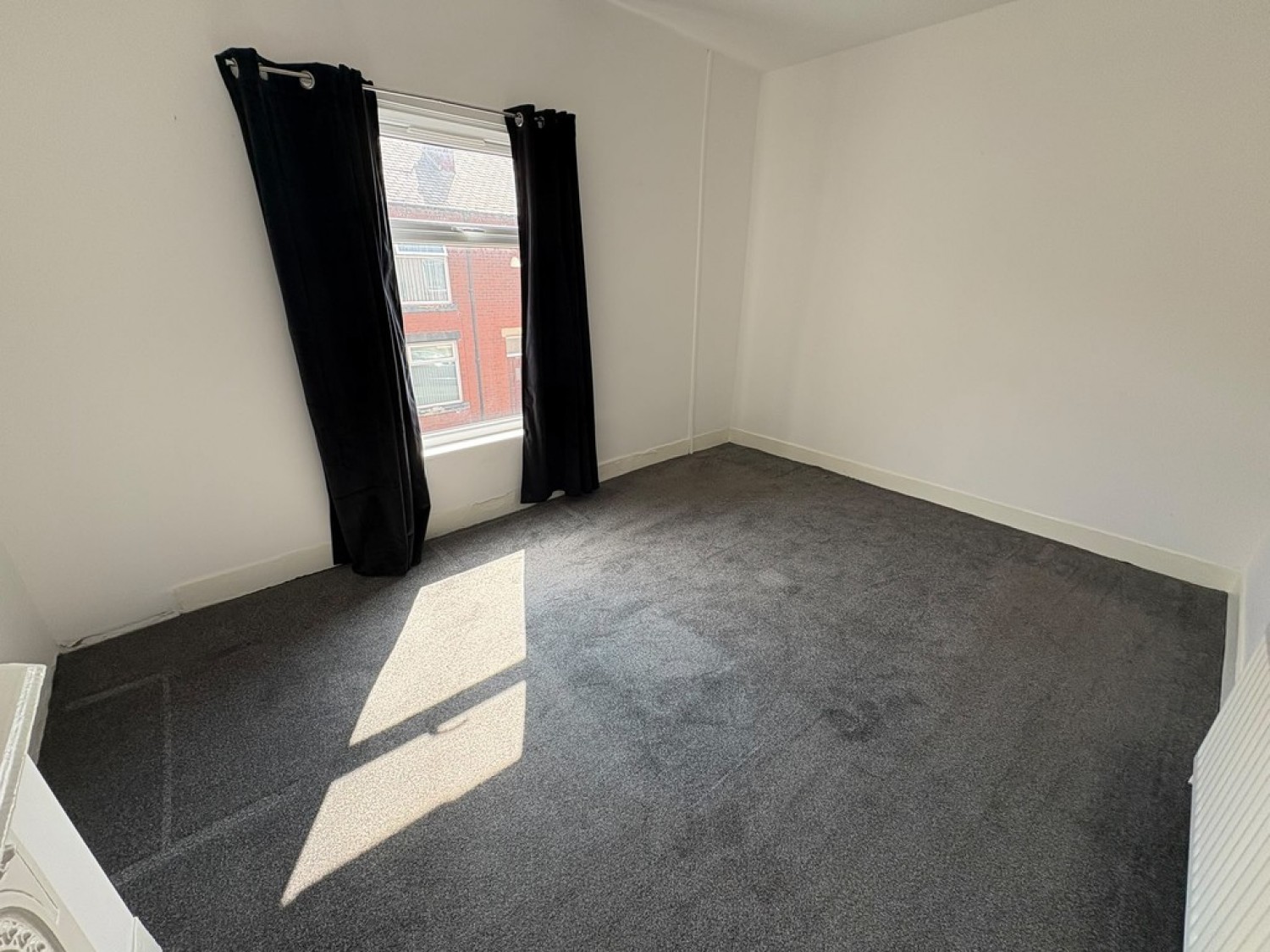2 bedroom House for Sale 101 Oxford Street