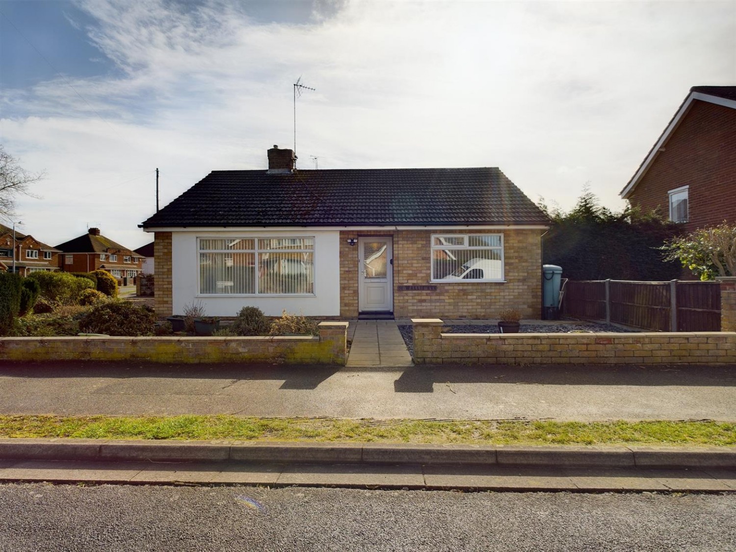 Wallis Avenue, Lincoln
