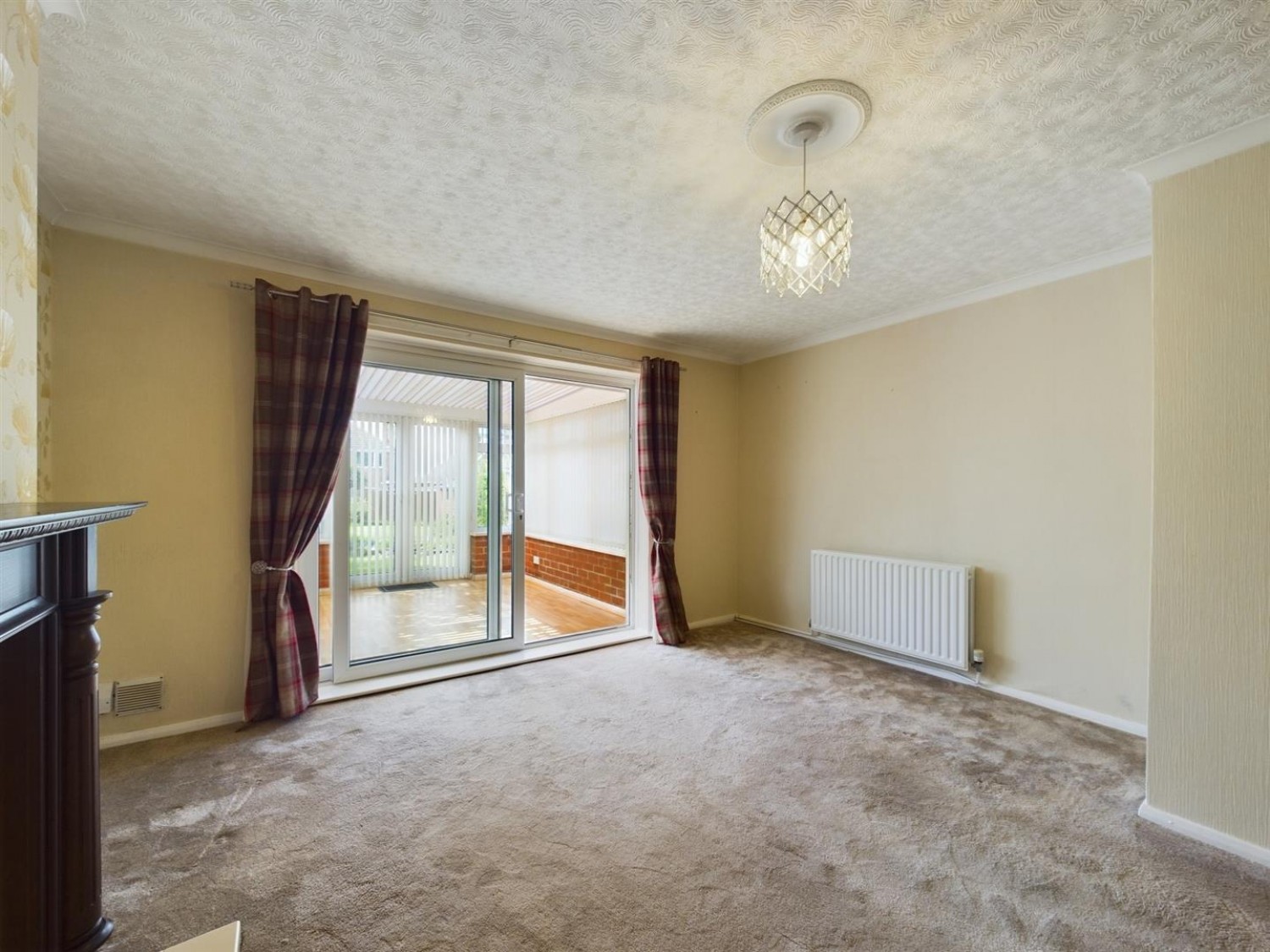 Almond Crescent, Waddington