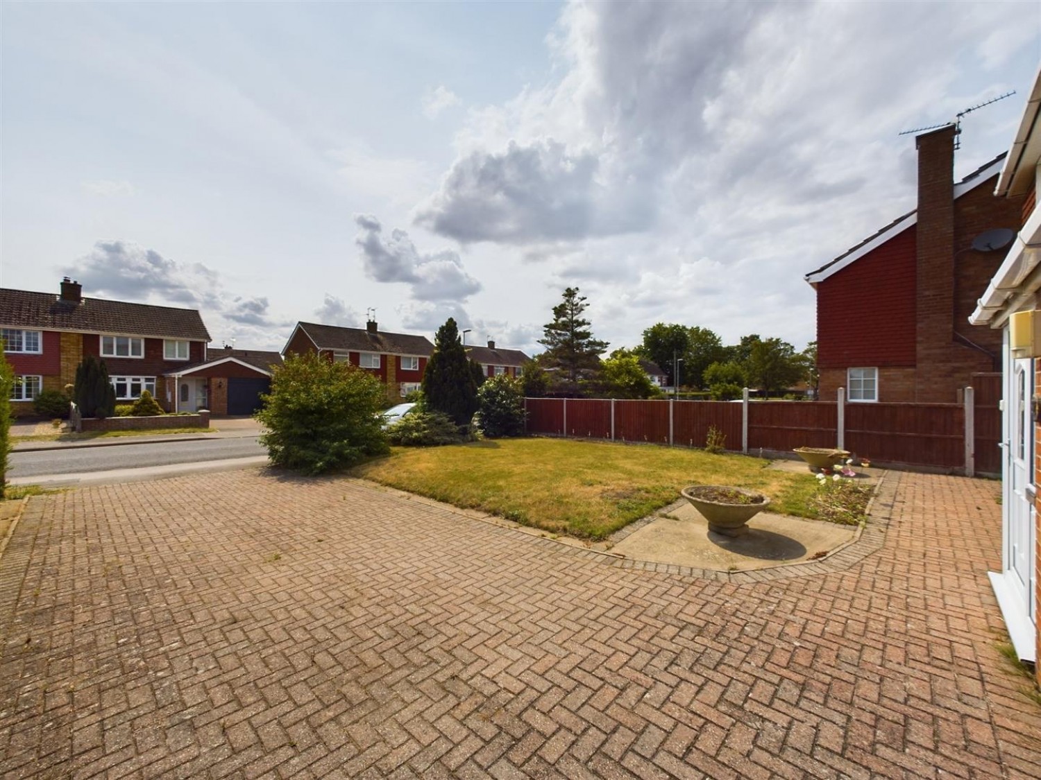 Dore Avenue, North Hykeham, Lincoln