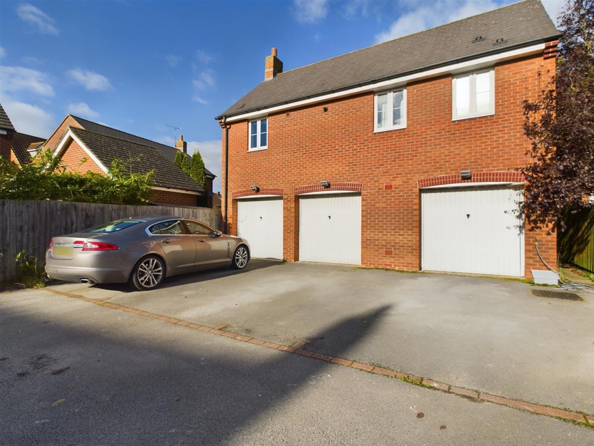 Tall Pines Road, Witham St. Hughs
