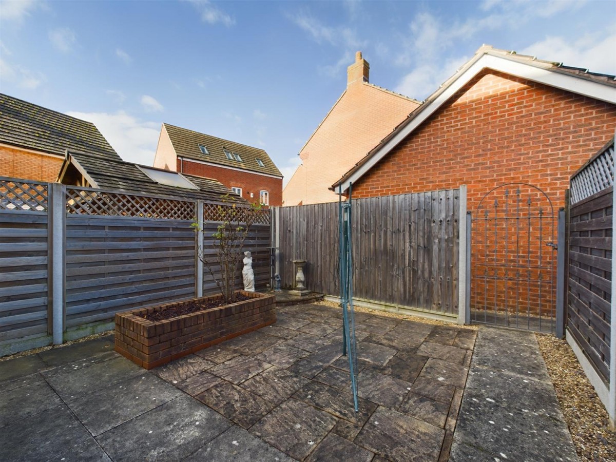 Tall Pines Road, Witham St. Hughs
