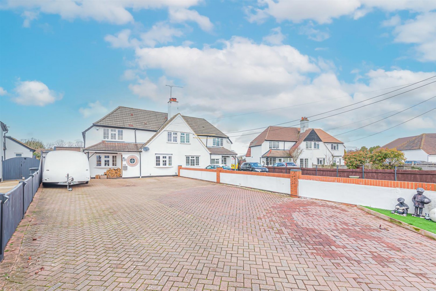 Poyle Road, Tongham