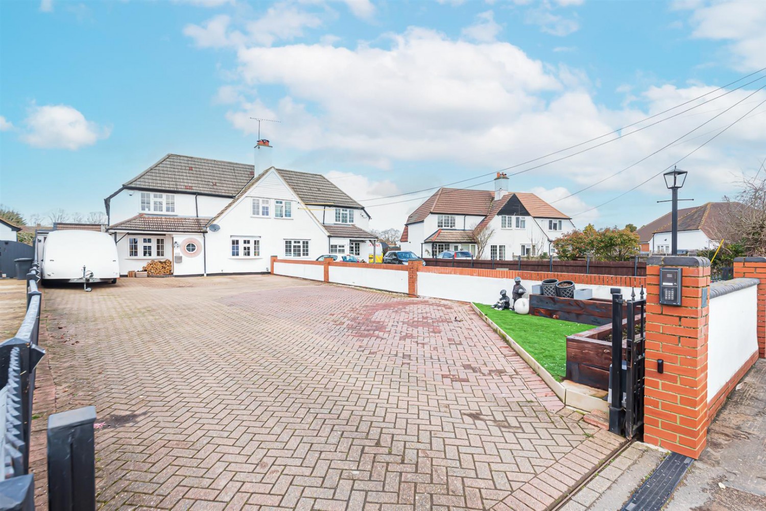 Poyle Road, Tongham