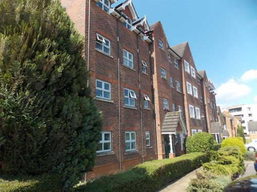 Grosvenor Place, Woking