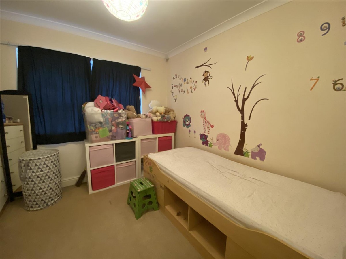 Grosvenor Place, Woking