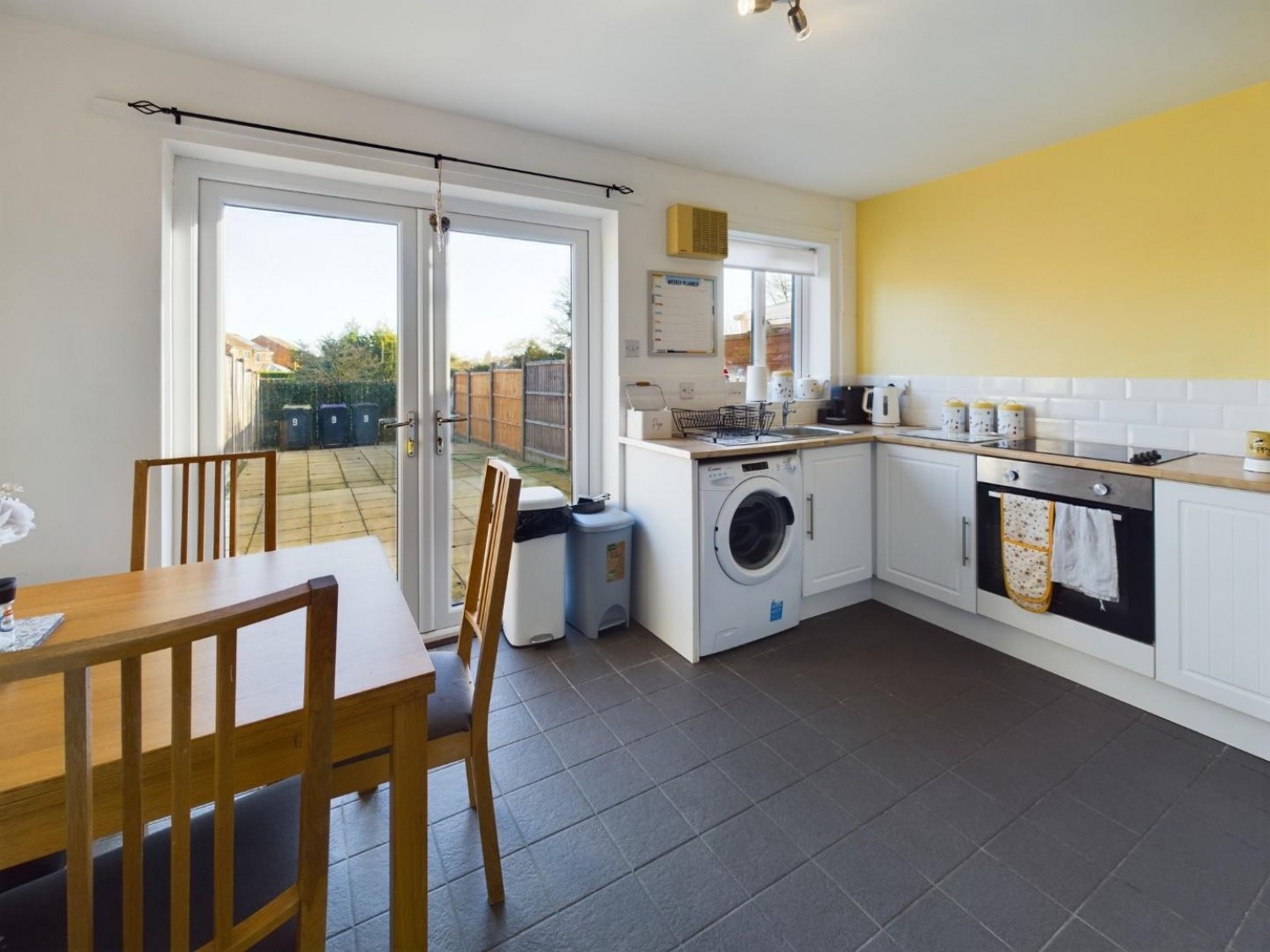 Belton Square, Heighington