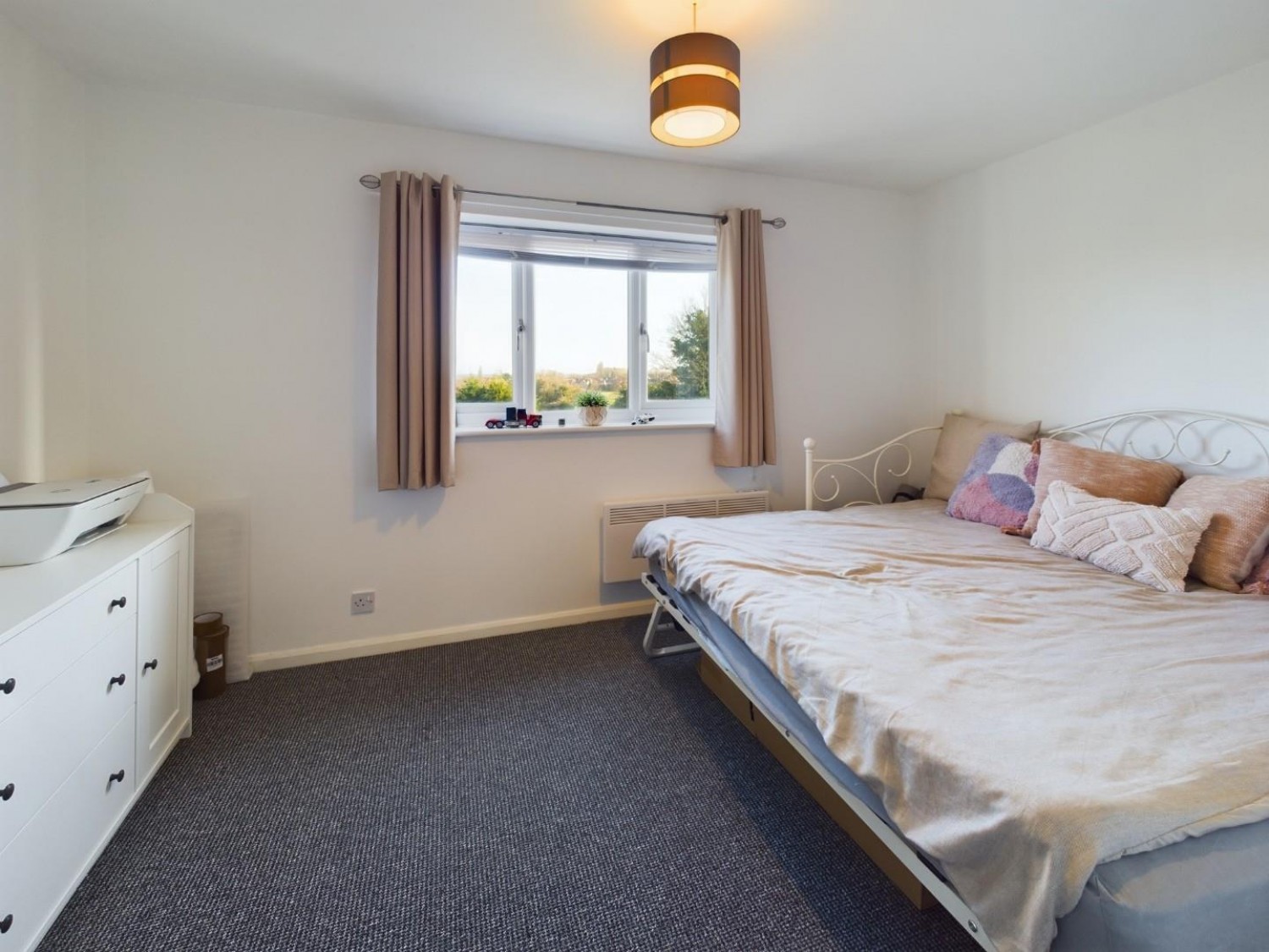 Belton Square, Heighington