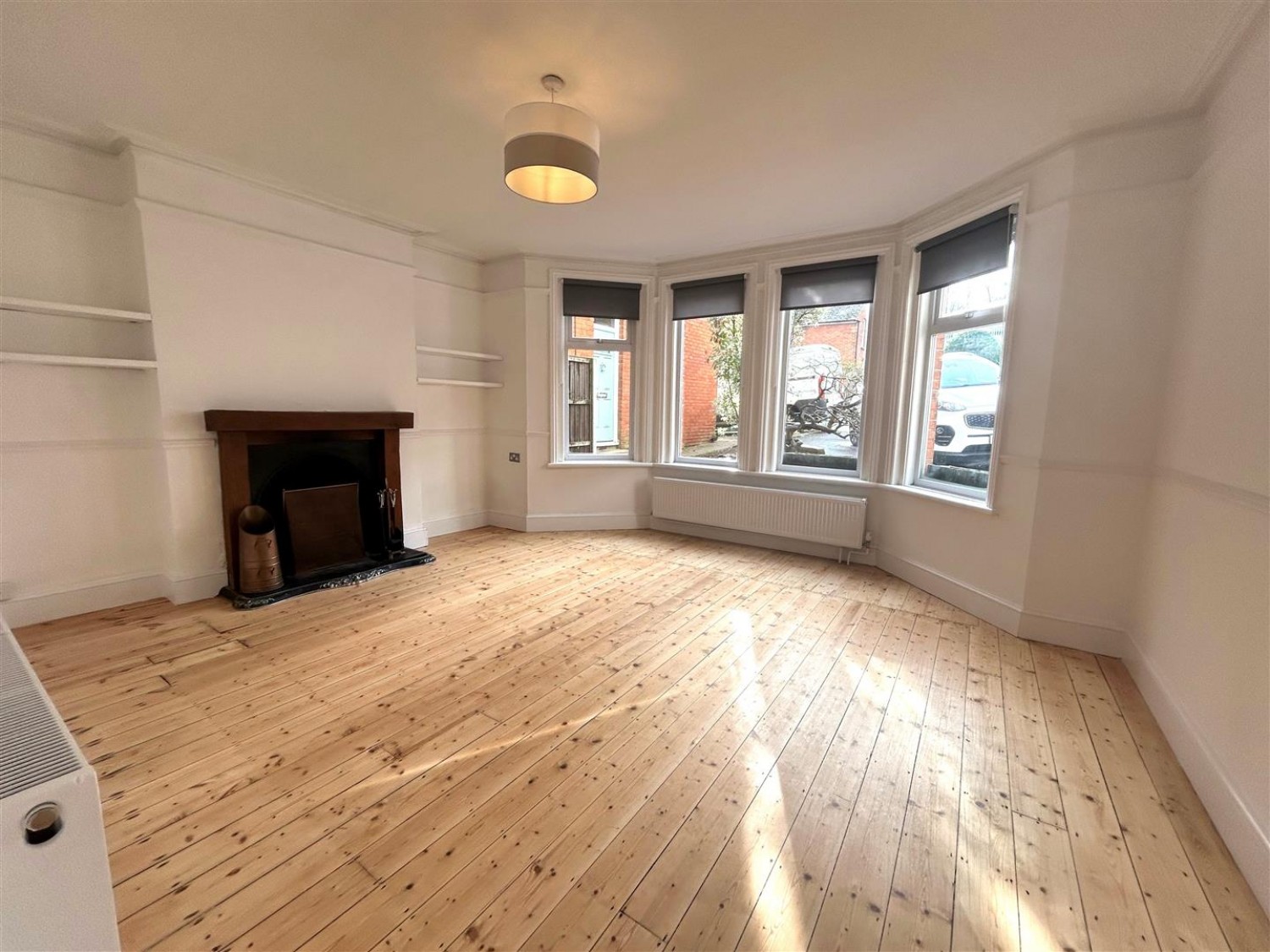 4 bedroom House for Letting Cargate Hill, Aldershot