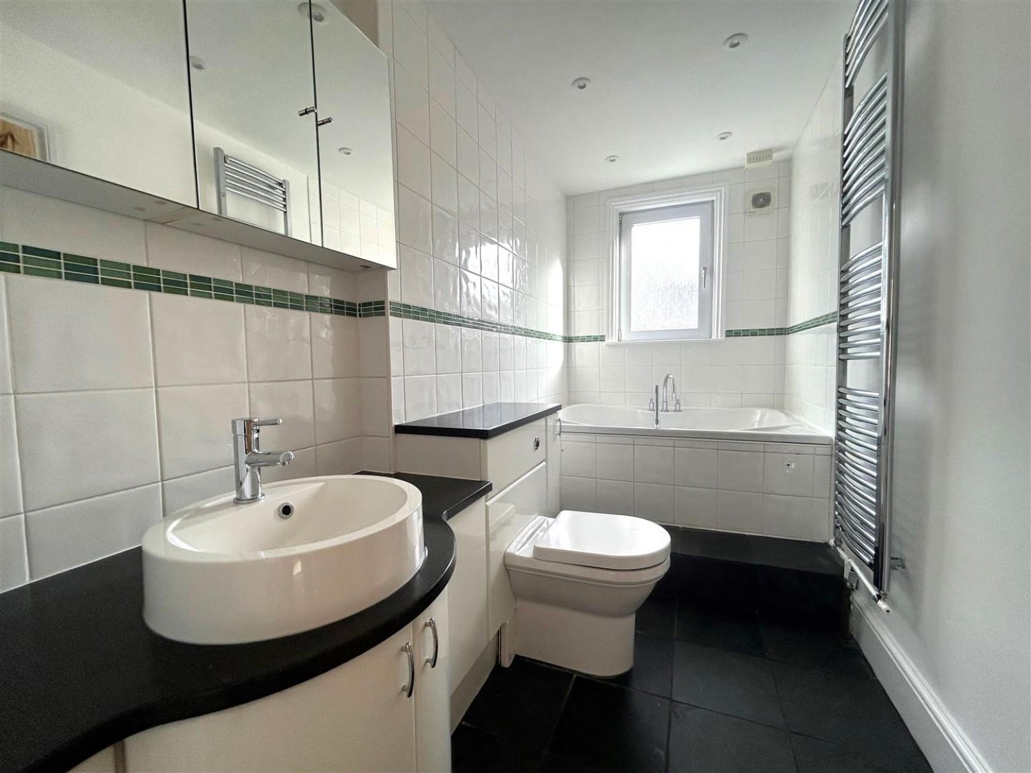 4 bedroom House for Letting Cargate Hill, Aldershot