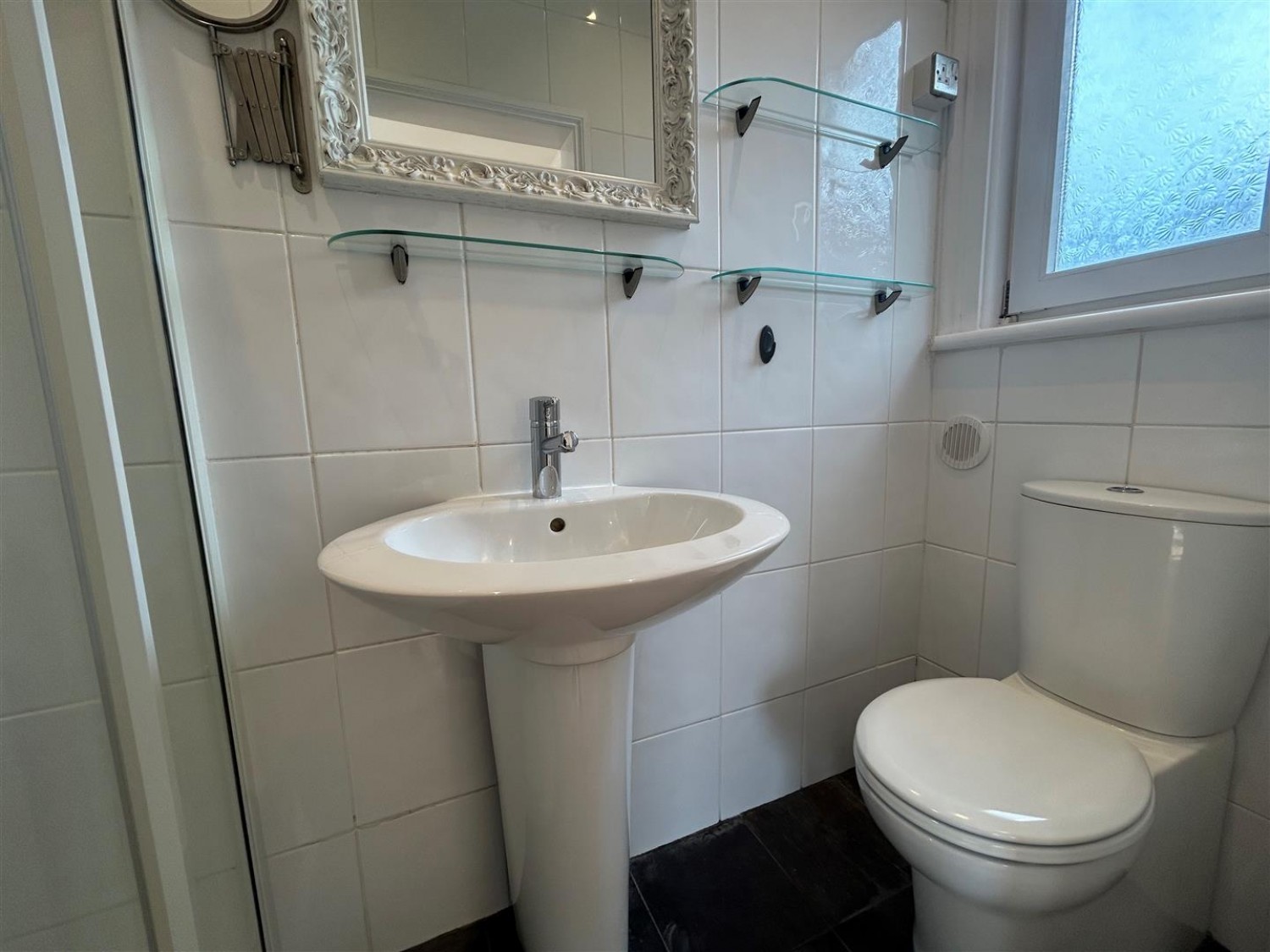 4 bedroom House for Letting Cargate Hill, Aldershot