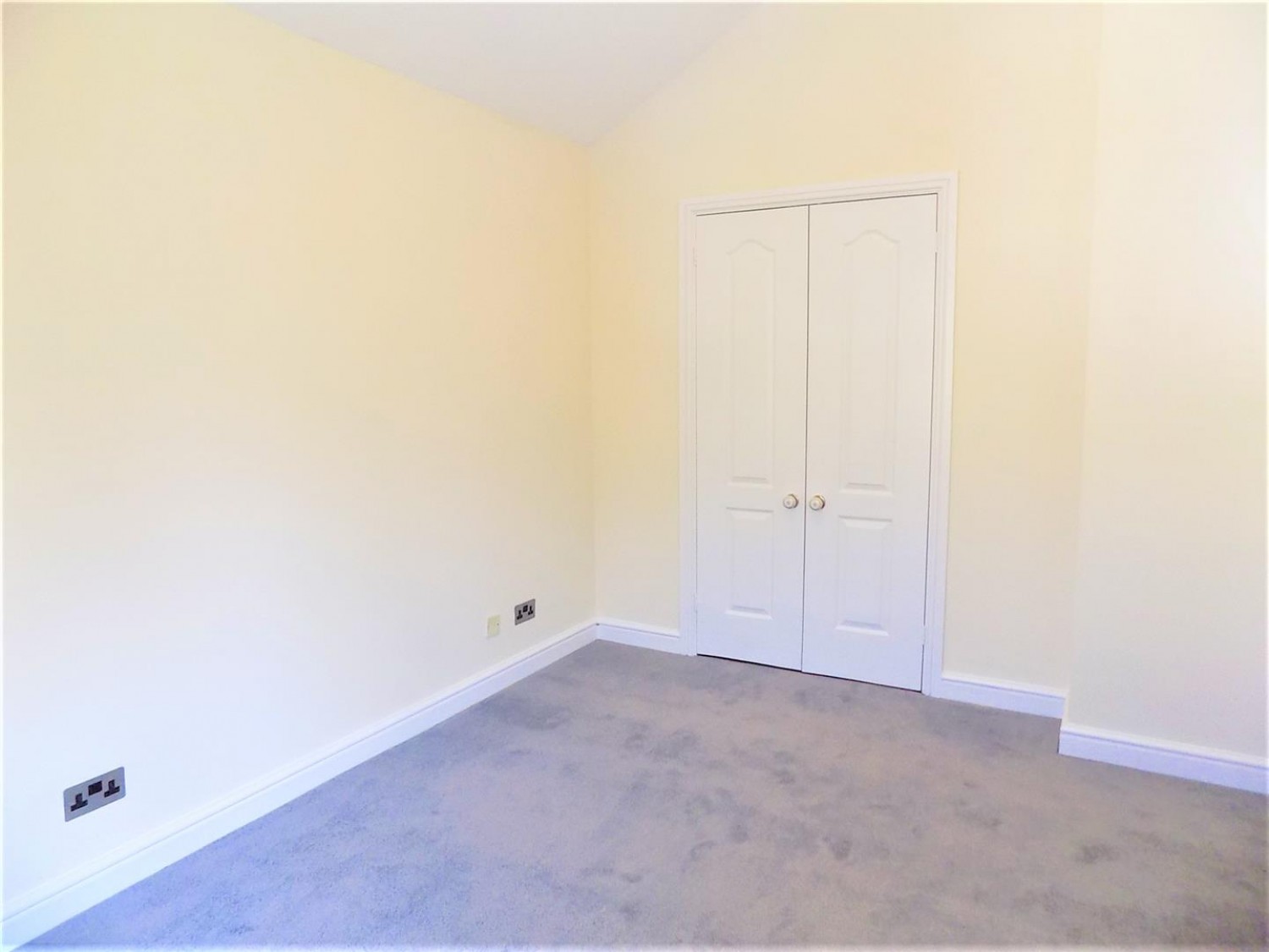 Lyndsey Close, Farnborough