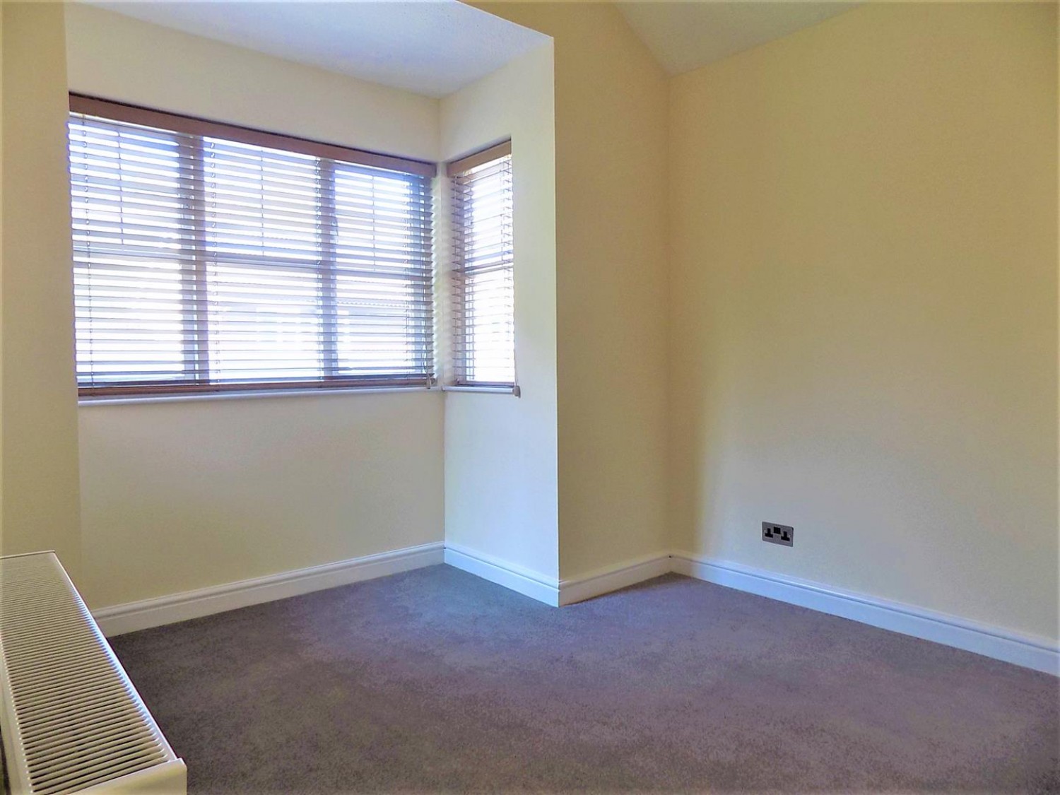 Lyndsey Close, Farnborough