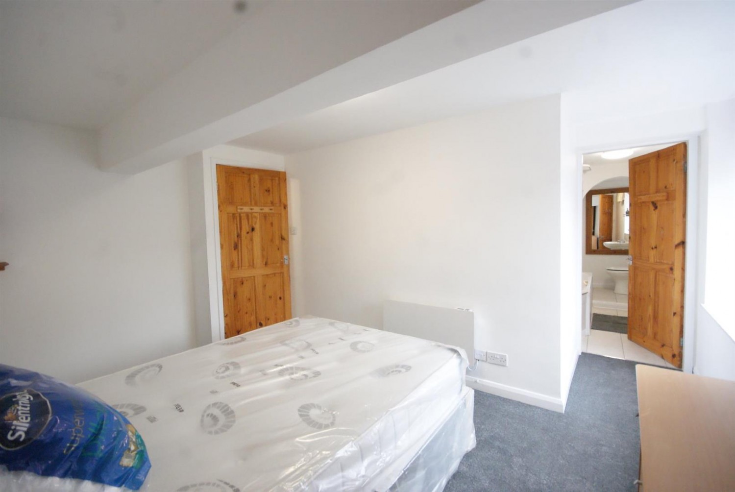 1 bedroom Flat for Letting Bedford Court, St Pauls Lane