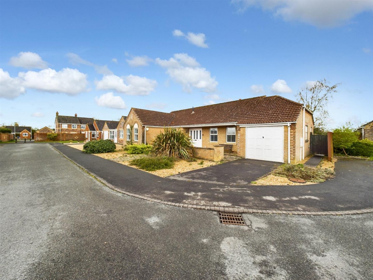 3 Bedrooms Detached Bungalow For Sale In Holmes Way Wragby Market