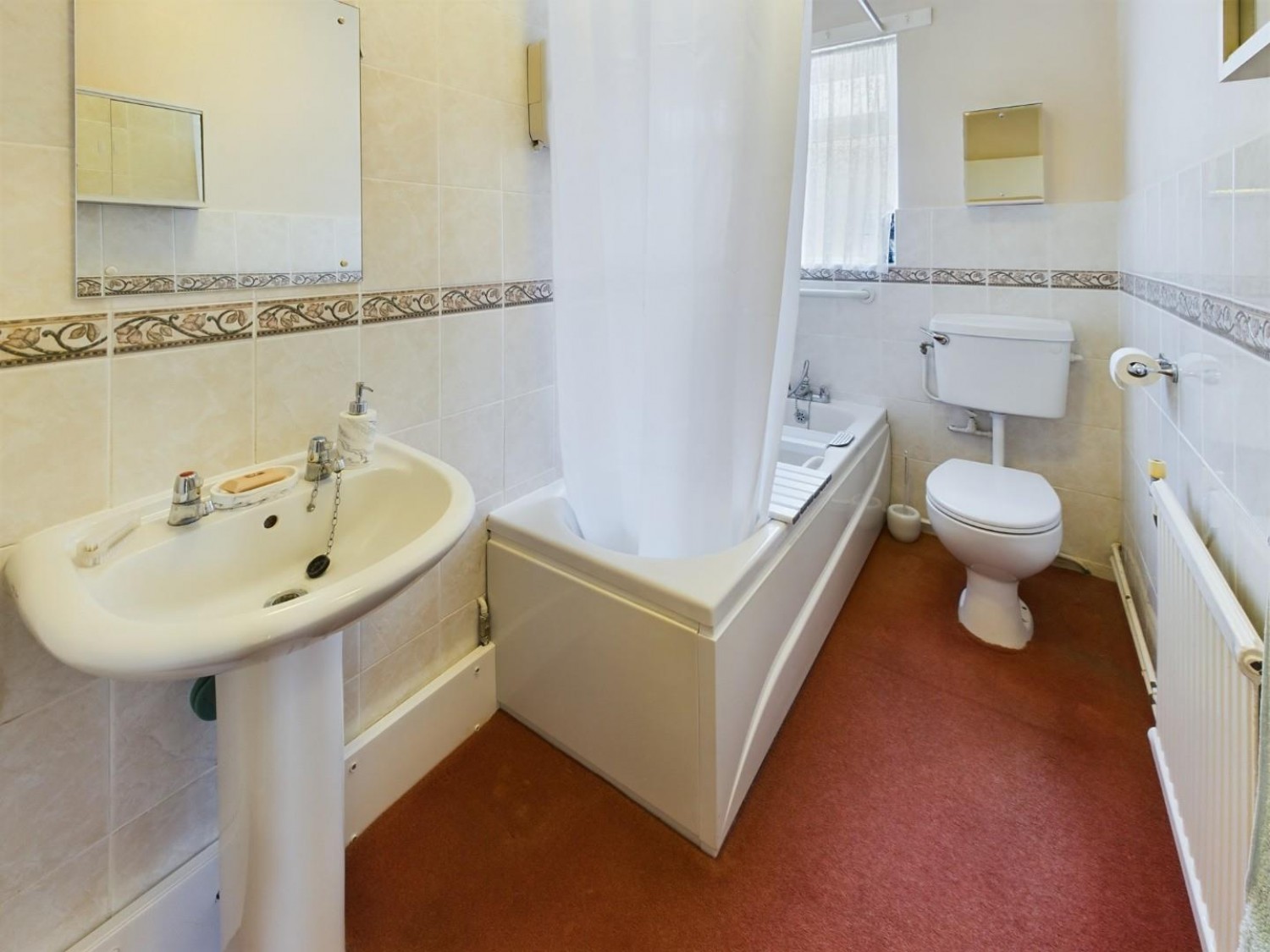 2 bedroom Bungalow for Sale Beverley Grove, North Hykeham, Lincoln
