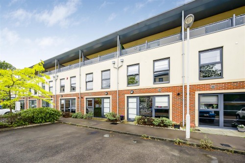 Jupiter Close, Farnborough