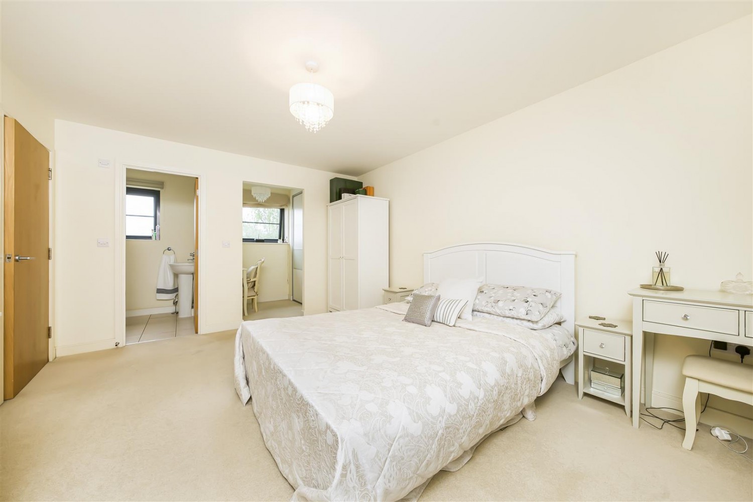Jupiter Close, Farnborough