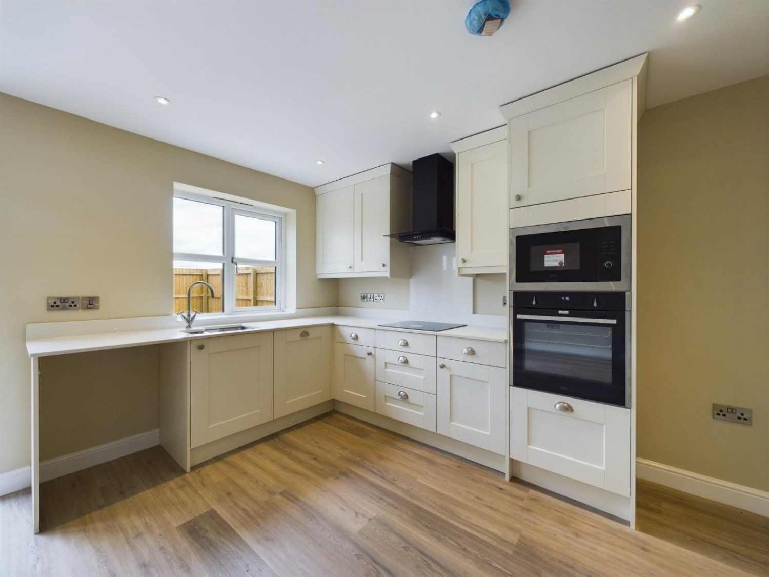 3 bedroom House for Letting Cleveland Avenue, East Village, North Hykeham